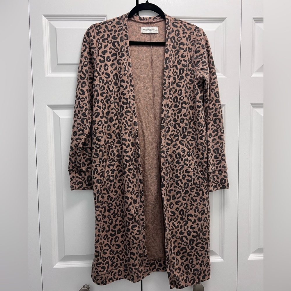Abercrombie & Fitch Leopard Print Cardigan